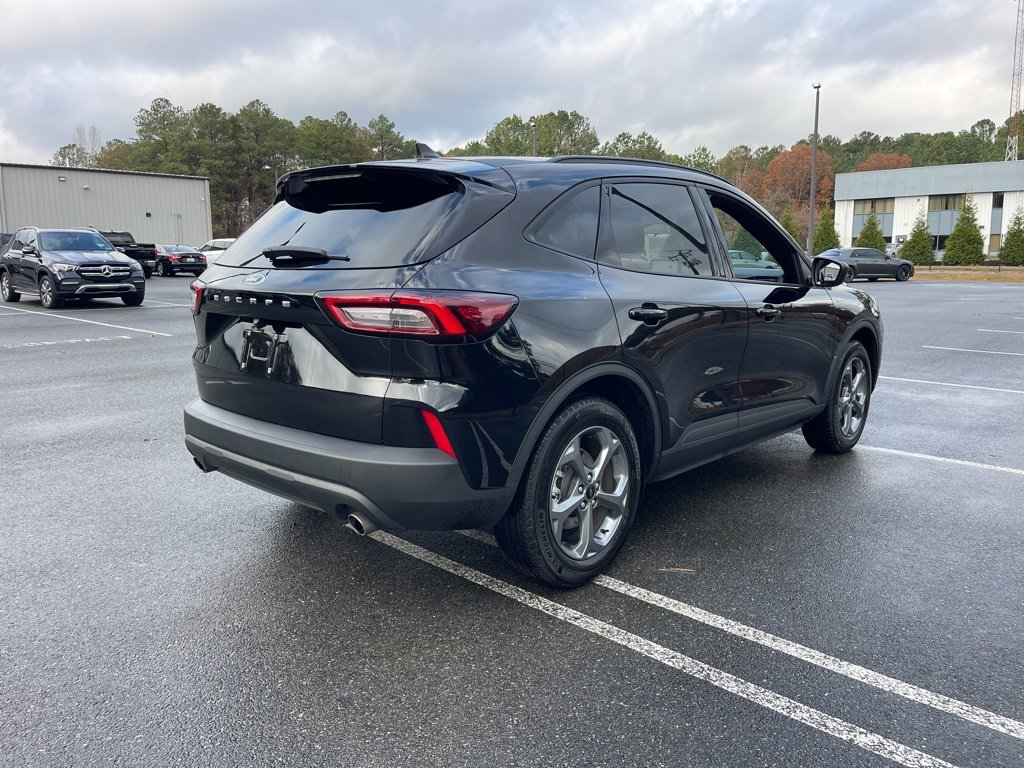 Used 2025 Ford Escape ST-Line image 8