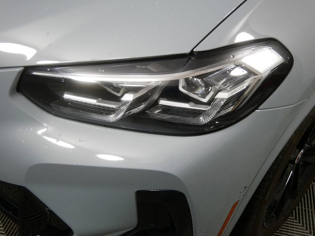 Used 2023 BMW X4 M40i AWD/4WD image 12