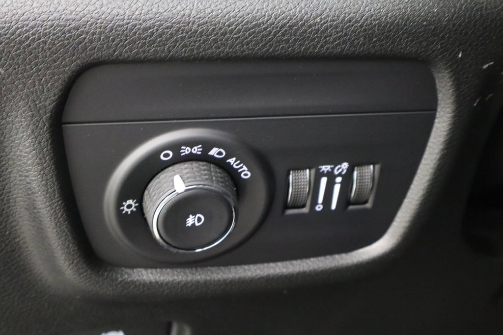 New 2026 Jeep Grand Cherokee Limited image 23