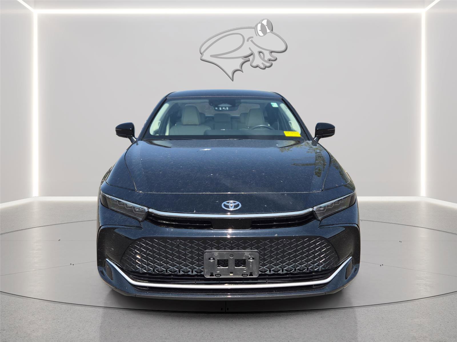 Used 2024 Toyota Crown Limited w/ Advanced Technology Package AWD/4WD image 8