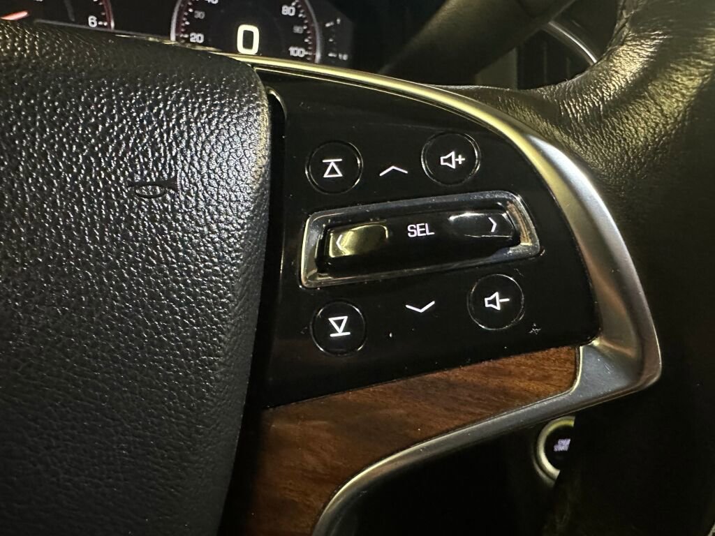 Used 2015 Cadillac Escalade ESV Luxury AWD/4WD image 29