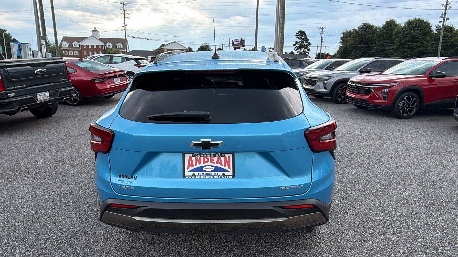 New 2026 Chevrolet Trax ACTIV w/ Sunroof Package FWD image 10