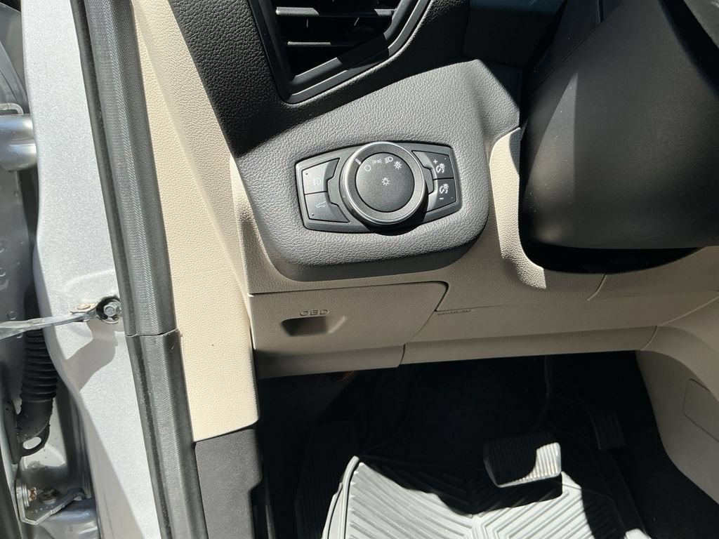 Used 2017 Ford Escape SE AWD/4WD image 28