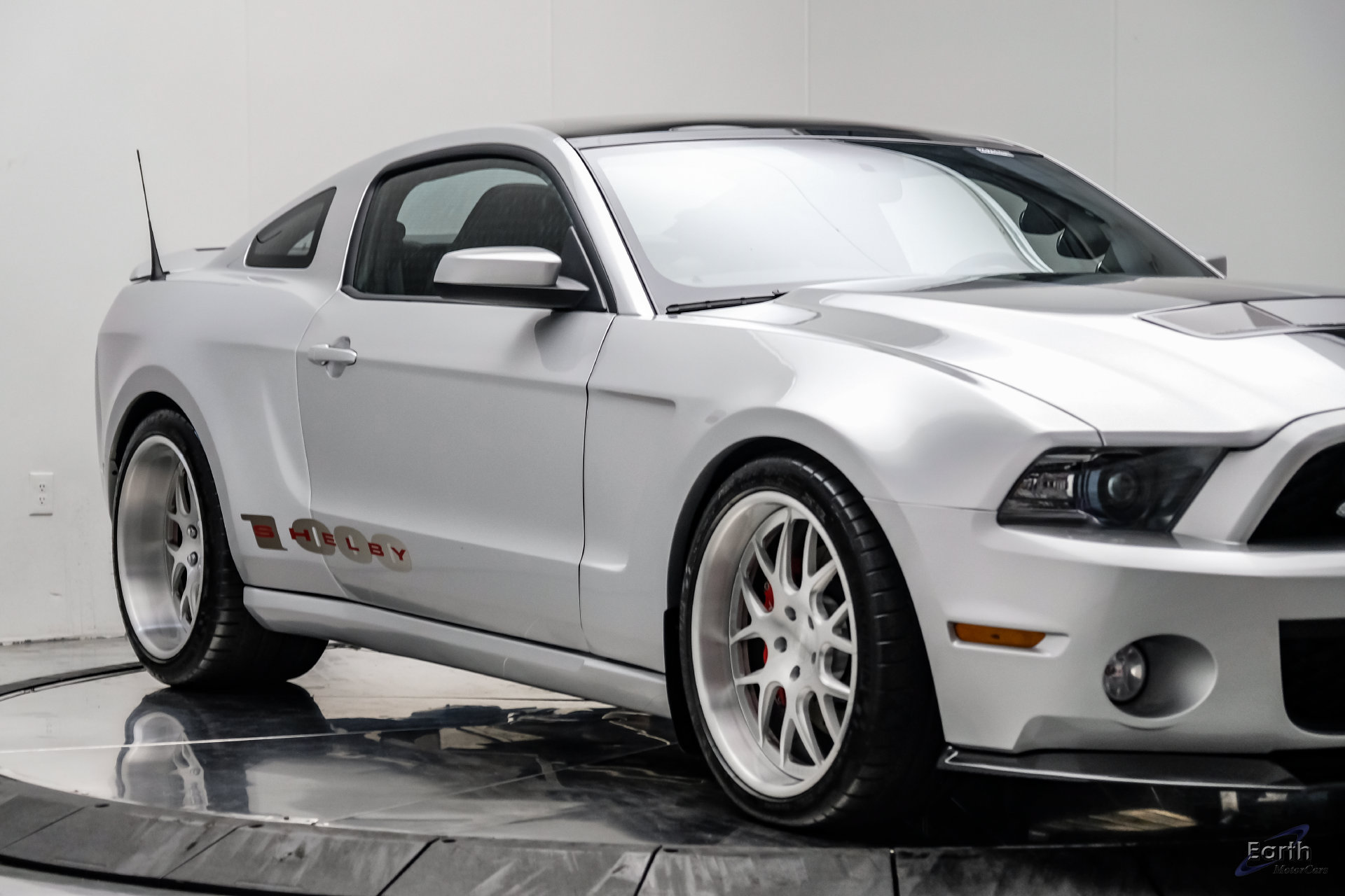 Used 2012 Ford Mustang Shelby GT500 w/ SVT Performance Pkg RWD image 31