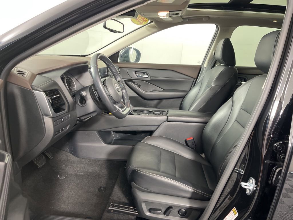 Used 2023 Nissan Rogue SL image 22