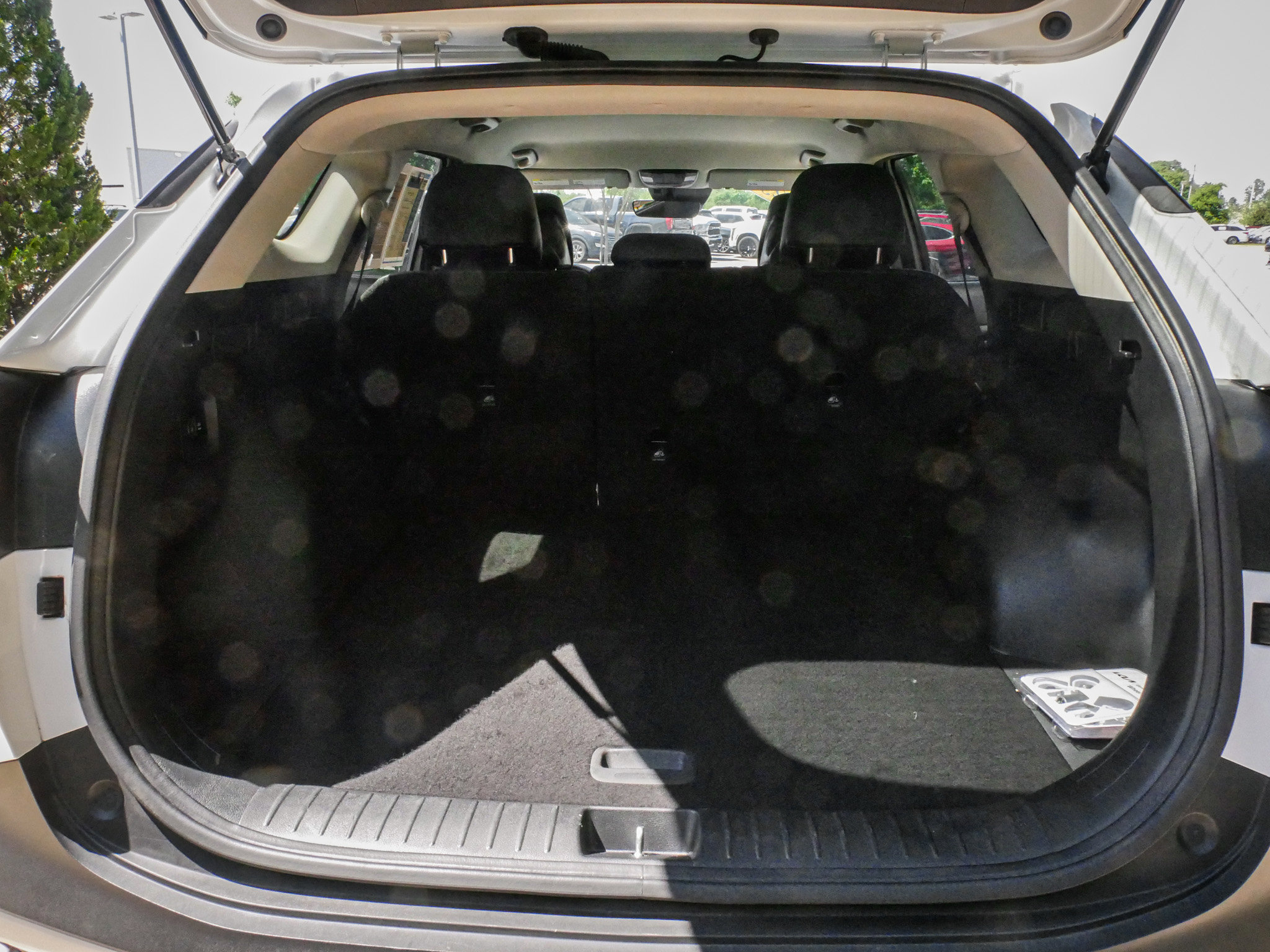 Used 2023 Kia Sportage EX AWD/4WD image 31