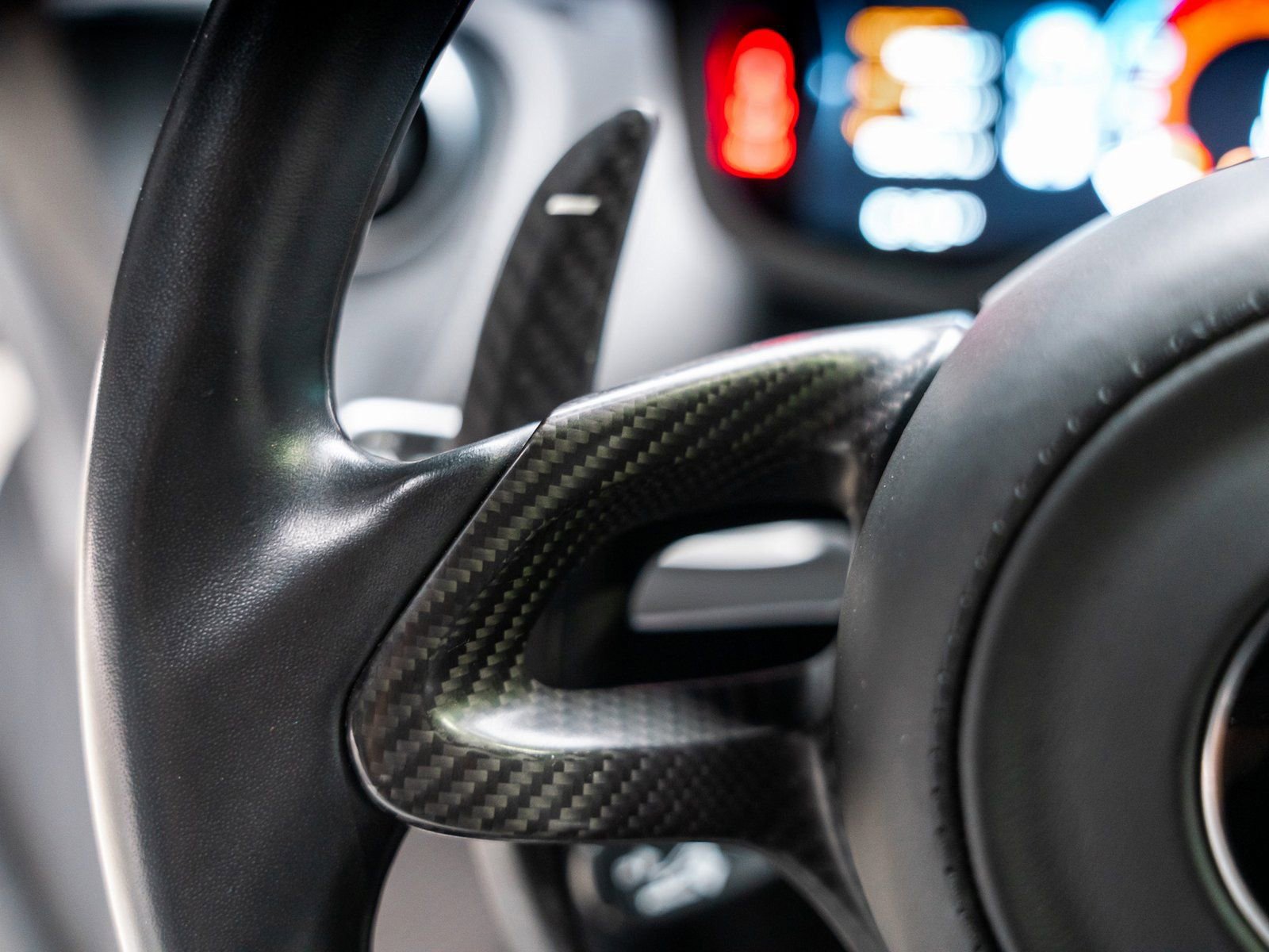 Used 2019 McLaren 600LT RWD image 43