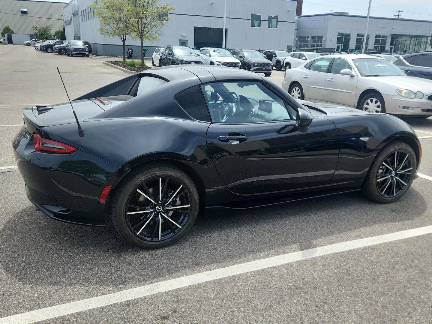 Used 2025 MAZDA MX-5 Miata RF Grand Touring RWD image 4