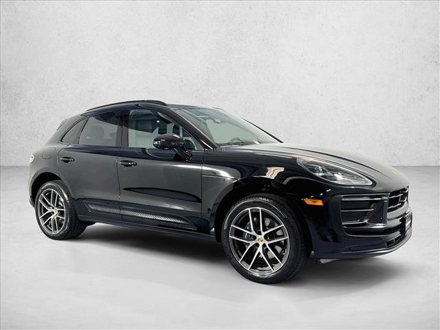 Certified 2026 Porsche Macan AWD/4WD image 7