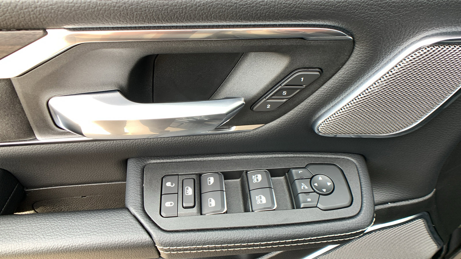 New 2026 RAM 1500 Laramie w/ Night Edition image 13