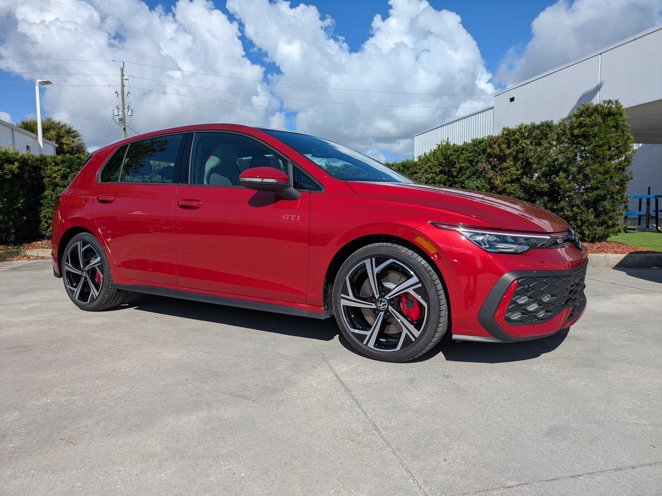 New 2026 Volkswagen GTI SE FWD image 2