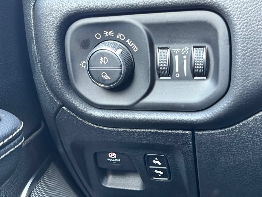 New 2027 RAM 1500 Laramie w/ Night Edition AWD/4WD image 29