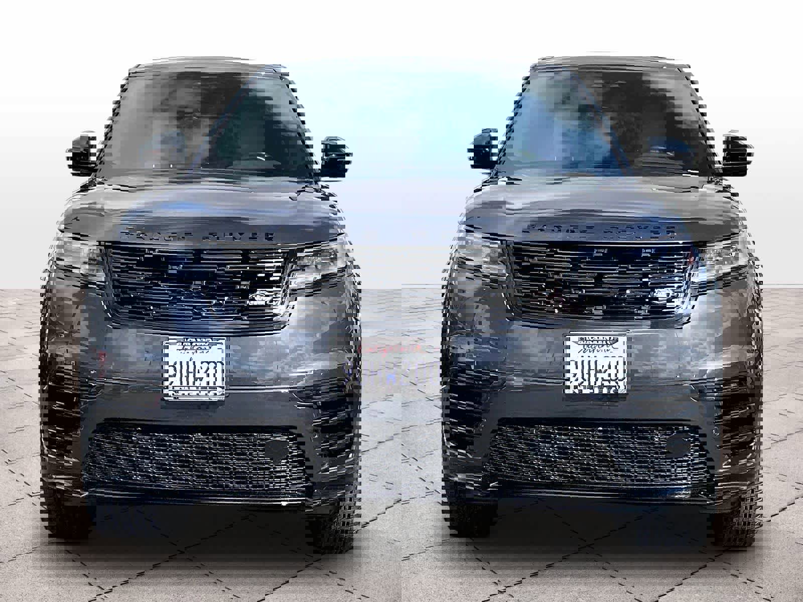 Used 2026 Land Rover Range Rover Velar Dynamic SE image 3