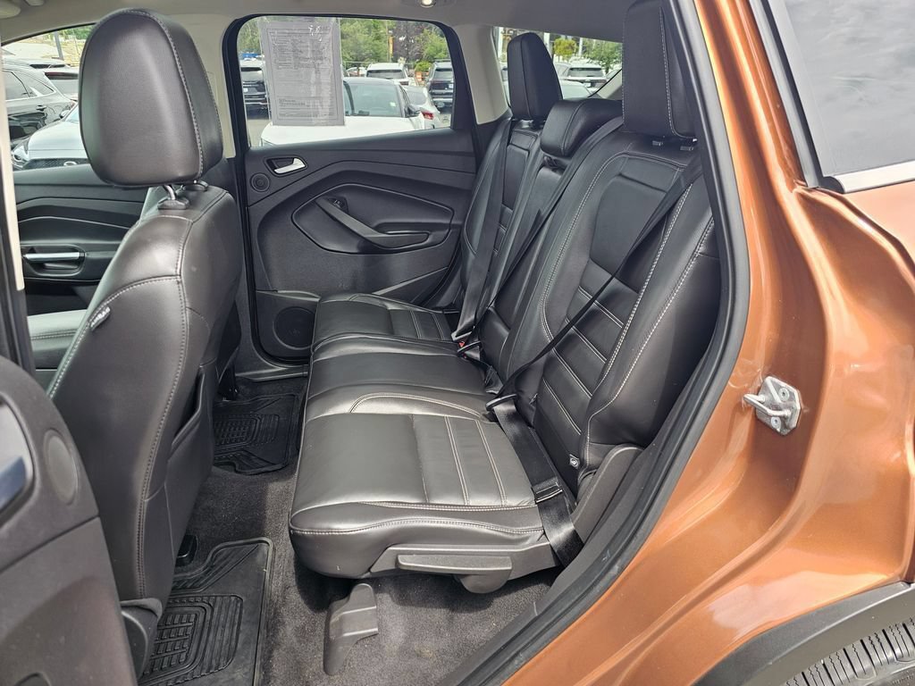 Used 2017 Ford Escape Titanium w/ Canadian Touring Package AWD/4WD image 24