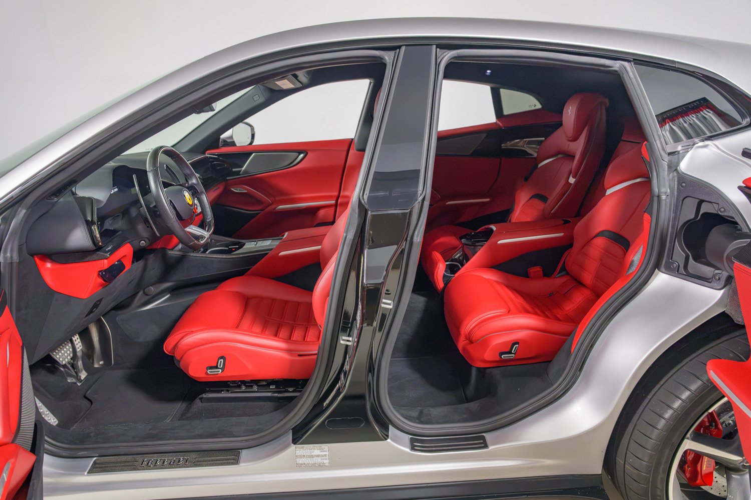 Certified 2025 Ferrari Purosangue AWD/4WD image 30