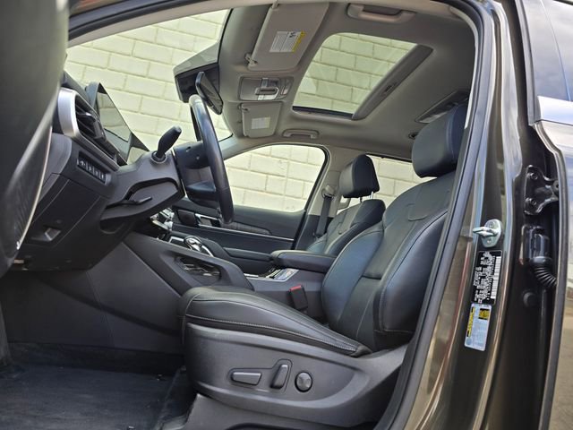 Used 2023 Kia Telluride EX image 17