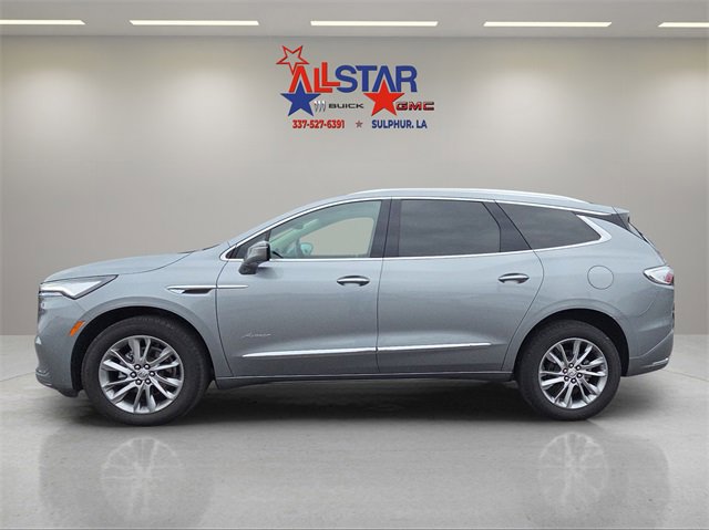 Used 2023 Buick Enclave Avenir w/ Avenir Technology Package image 4