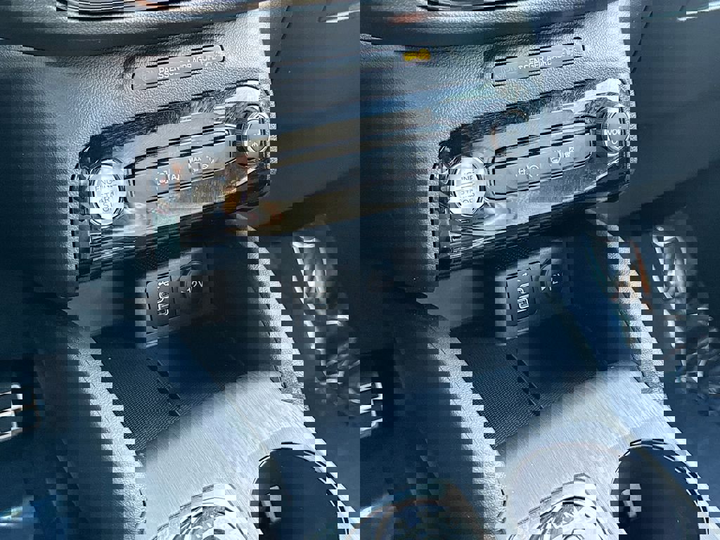 Used 2024 Ford Escape ST-Line w/ Tech Pack #1 image 30