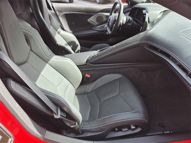 Used 2024 Chevrolet Corvette Stingray Preferred Conv image 13