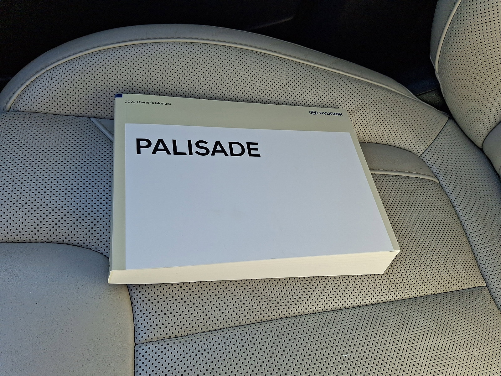 Used 2022 Hyundai Palisade Calligraphy image 26