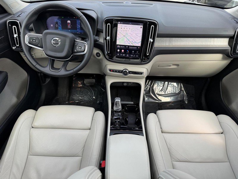 Certified 2023 Volvo XC40 B5 Ultimate w/ Protection Package Premier AWD/4WD image 12