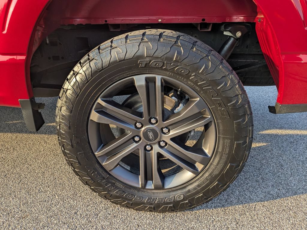Used 2022 Ford F150 XLT w/ Equipment Group 302A High AWD/4WD image 18