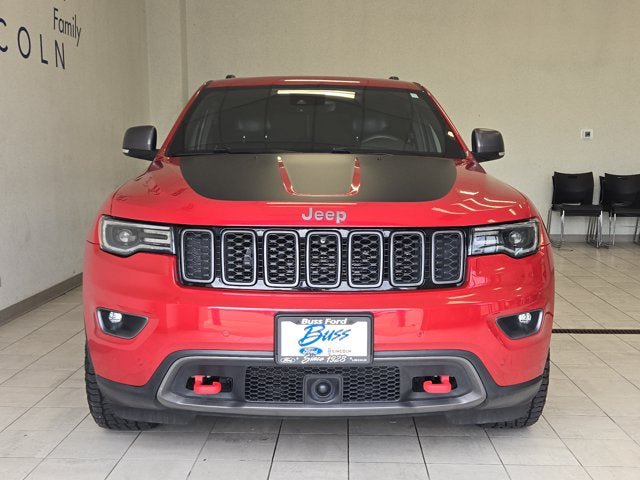 Used 2017 Jeep Grand Cherokee Trailhawk w/ Trailhawk Luxury Group AWD/4WD image 2