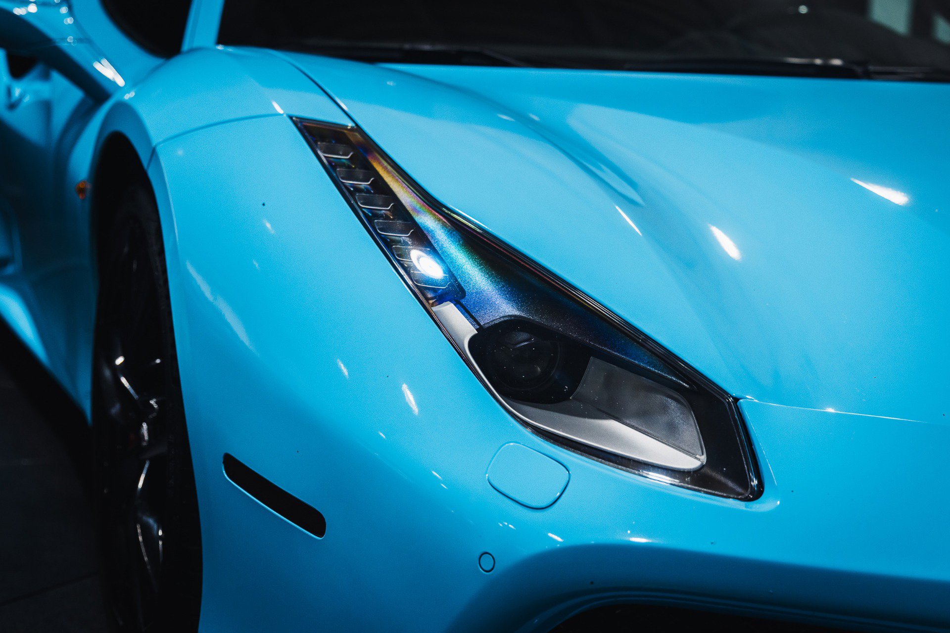 Used 2017 Ferrari 488 GTB image 11