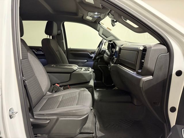 Certified 2022 Chevrolet Silverado 1500 LT w/ Z71 Off-Road Package AWD/4WD image 29