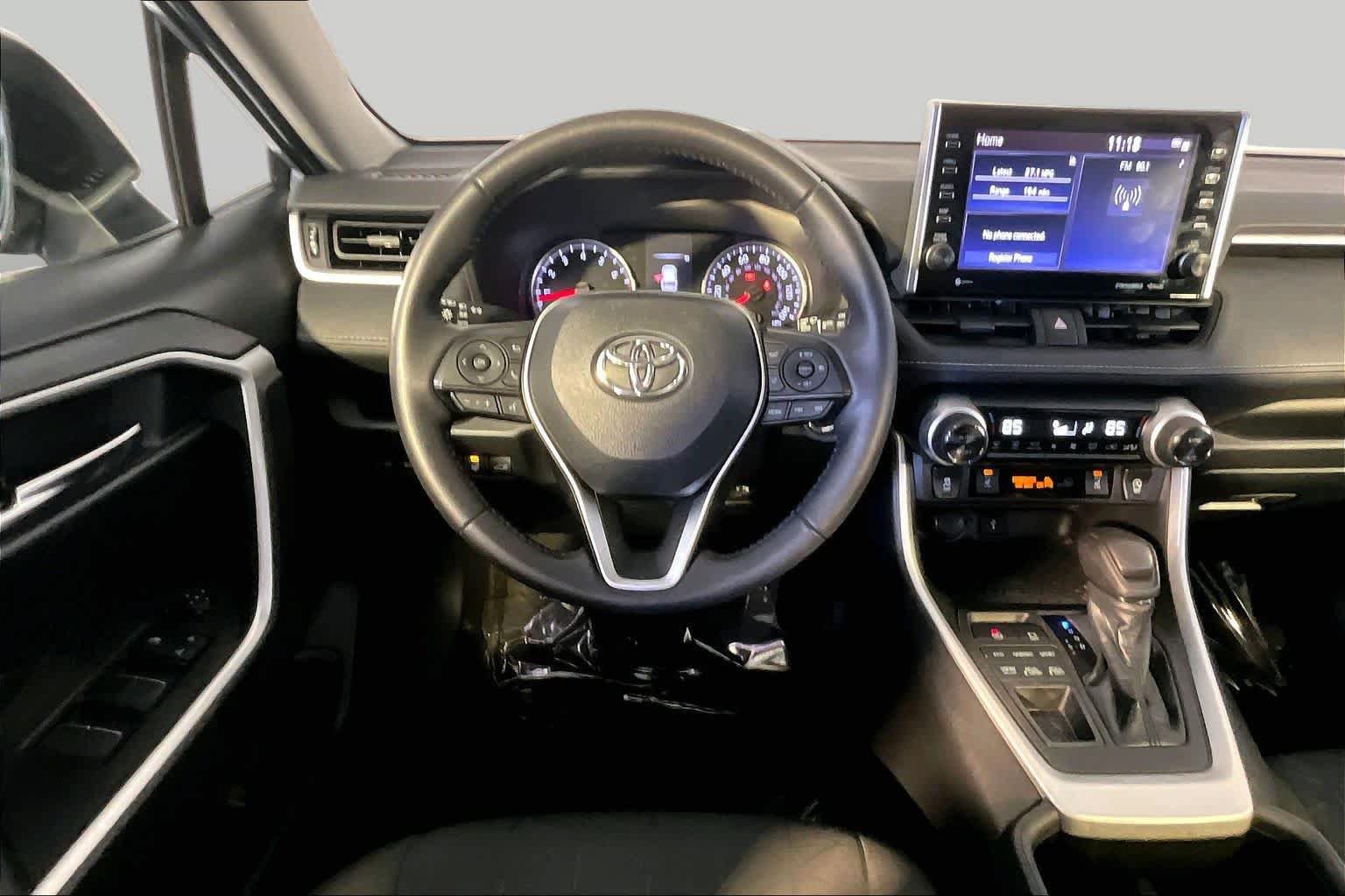 Used 2022 Toyota RAV4 XLE w/ Convenience Package AWD/4WD image 6