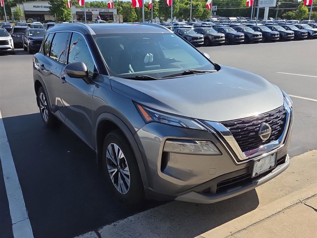 Certified 2021 Nissan Rogue SV w/ Premium Package FWD image 3