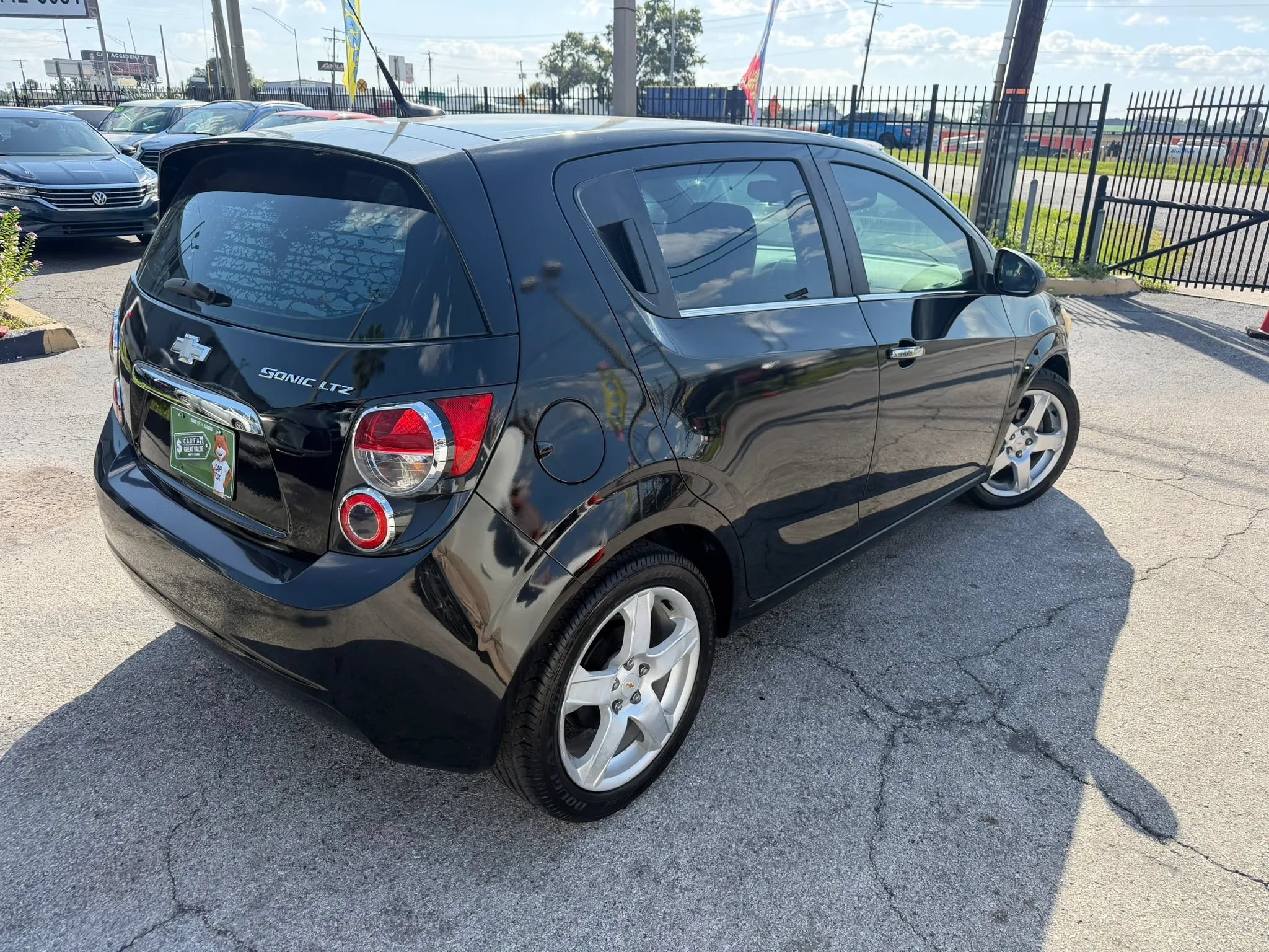 Used 2012 Chevrolet Sonic LTZ FWD image 4
