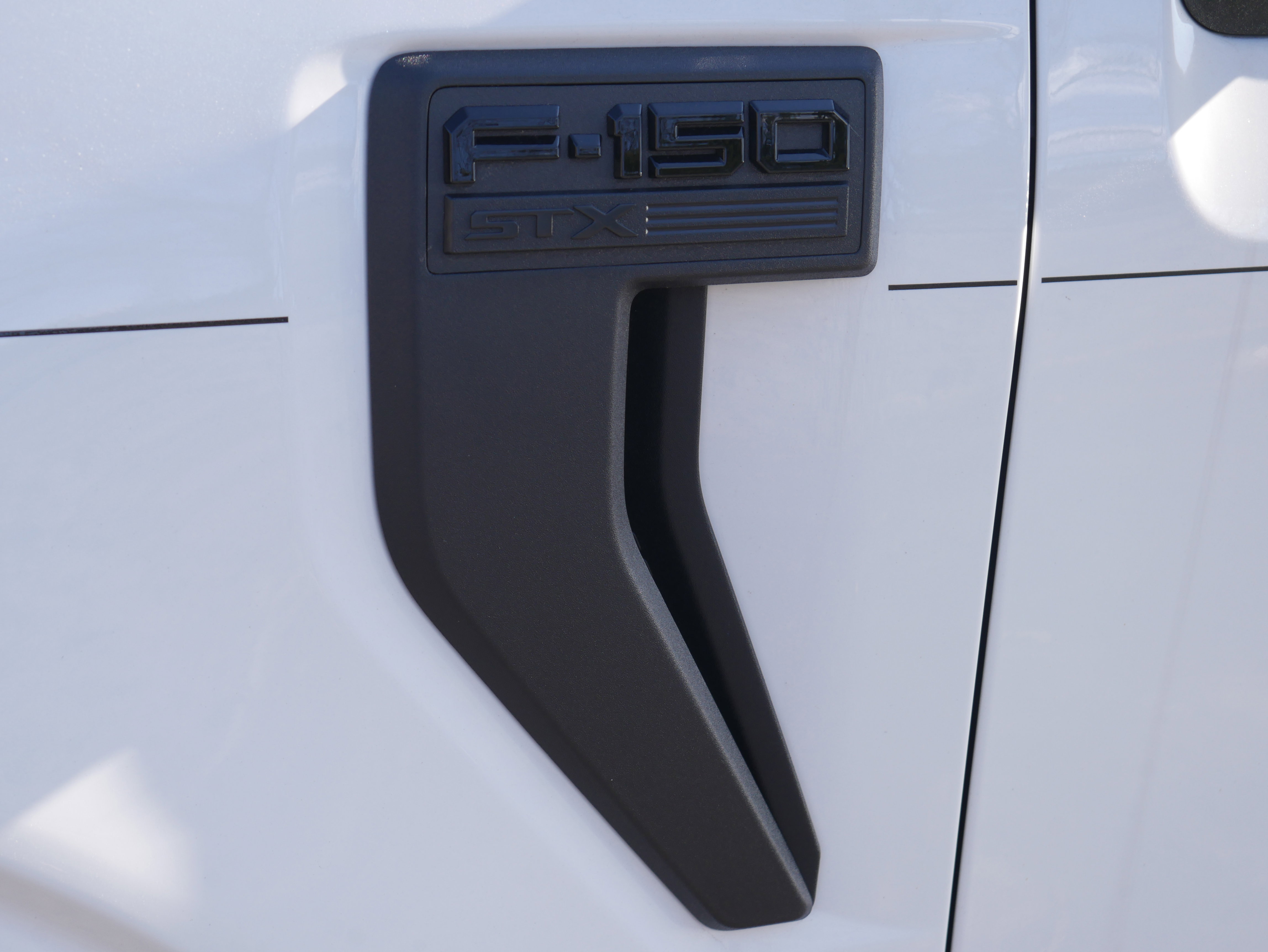 Used 2024 Ford F150 STX w/ Equipment Group 201A FX4 image 10