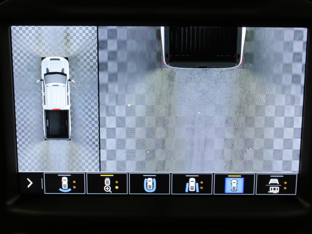 Used 2023 Chevrolet Silverado 2500 High Country w/ Z71 Off-Road Package image 17