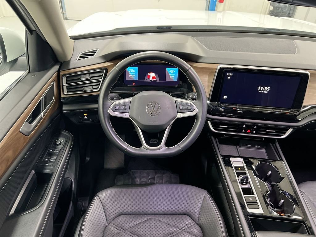 Used 2024 Volkswagen Atlas SE AWD/4WD image 11