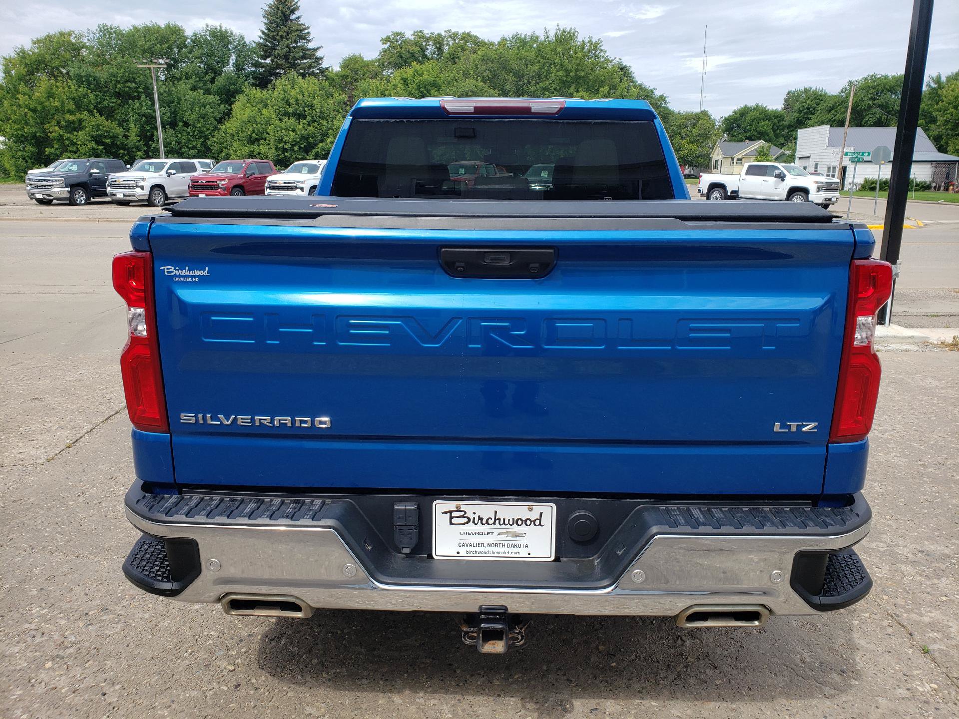 Used 2023 Chevrolet Silverado 1500 LTZ AWD/4WD image 6