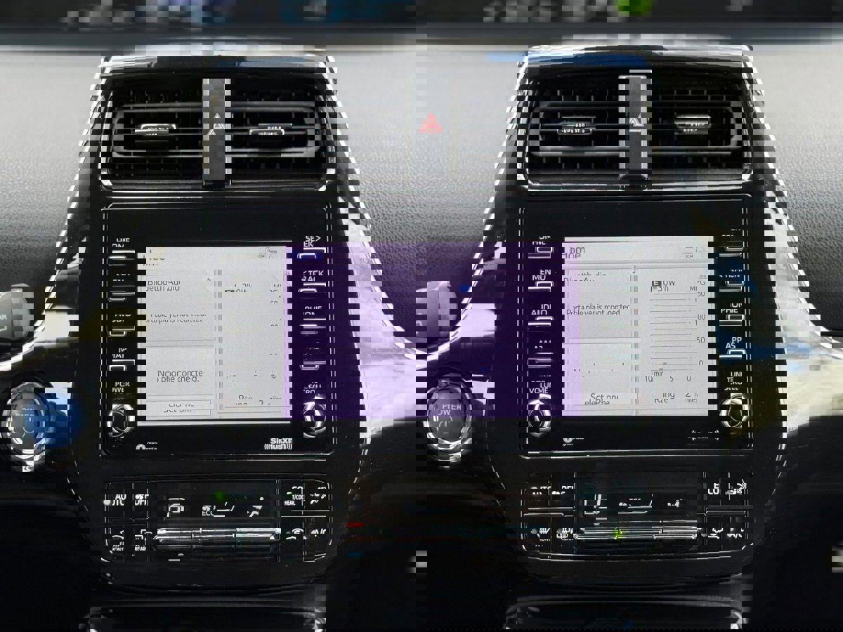 Used 2021 Toyota Prius LE w/ Carpet Mat Package (TMS) FWD image 21