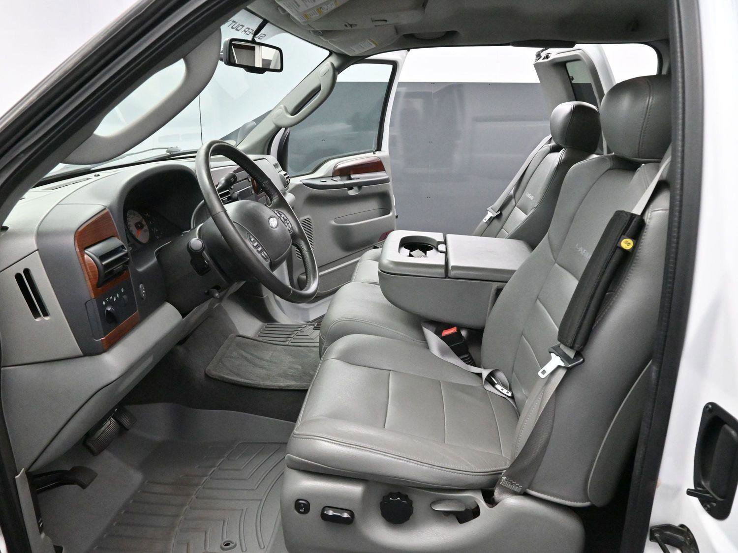 Used 2006 Ford F250 XLT image 9