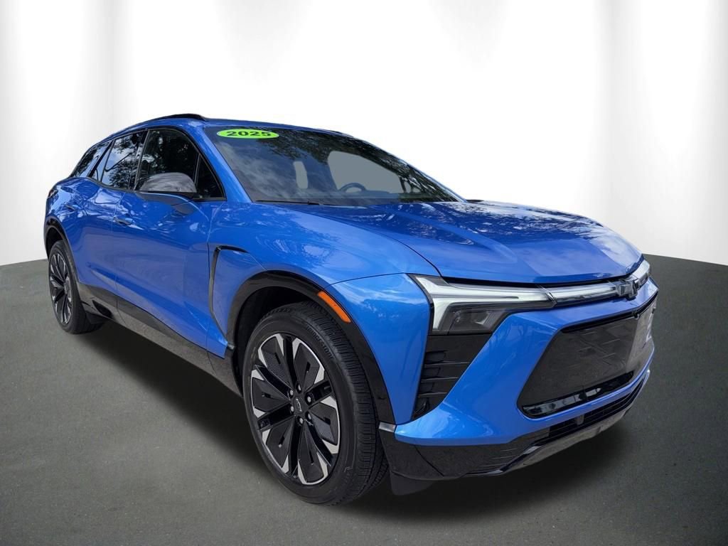 Used 2025 Chevrolet Blazer EV RS RWD image 32