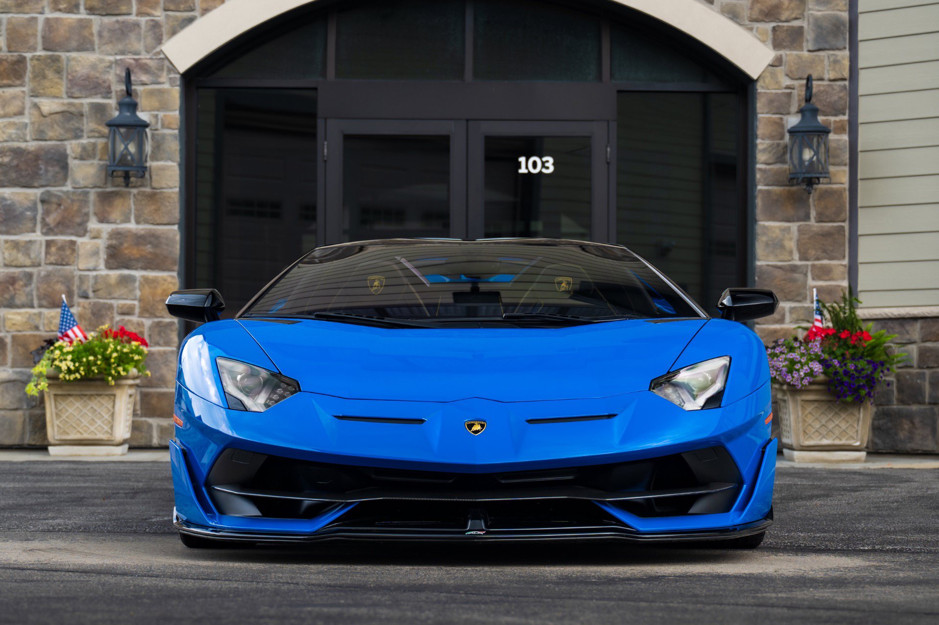 Used 2021 Lamborghini Aventador SVJ AWD/4WD image 15