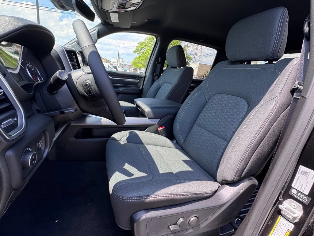 New 2026 RAM 1500 Big Horn w/ Night Edition AWD/4WD image 14