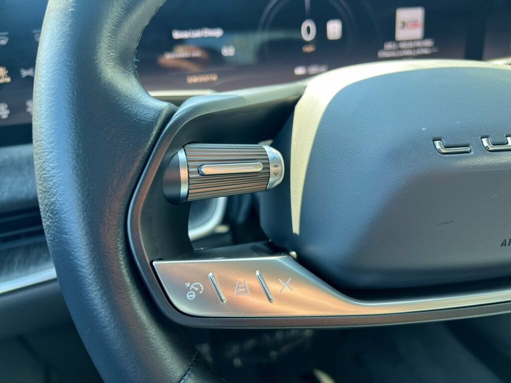 Used 2025 Lucid Air Pure RWD image 23