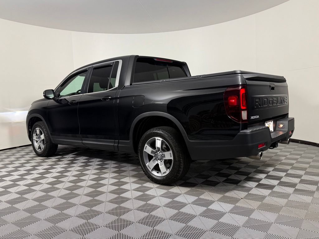 Used 2025 Honda Ridgeline RTL image 3