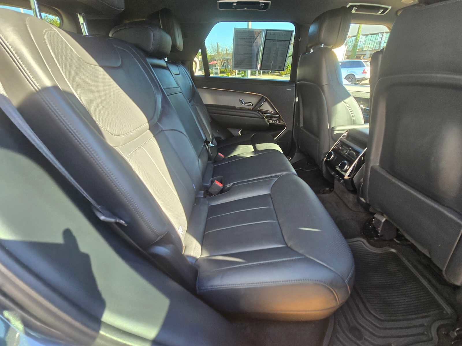 Used 2024 Land Rover Range Rover Sport SE image 14