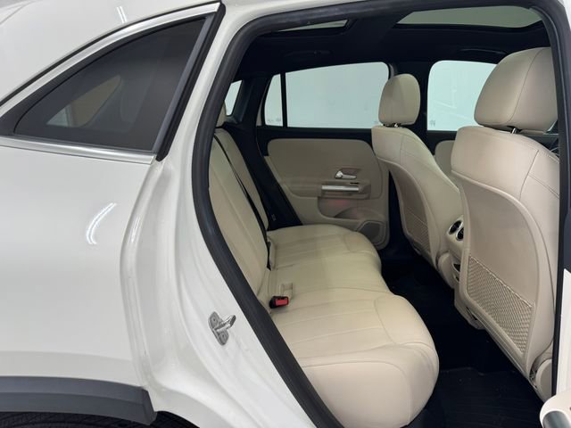 Certified 2025 Mercedes-Benz GLA 250 image 17