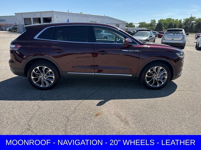 Used 2023 Lincoln Nautilus Reserve AWD/4WD image 10
