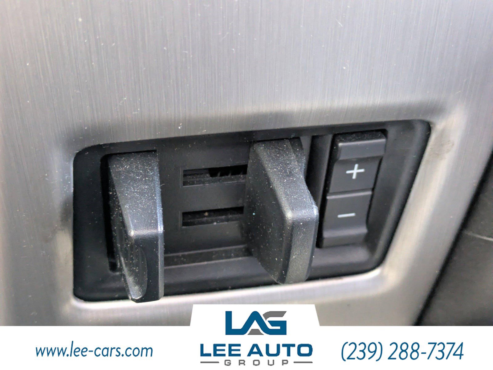 Used 2015 Ford F150 Platinum w/ Trailer Tow Package image 25