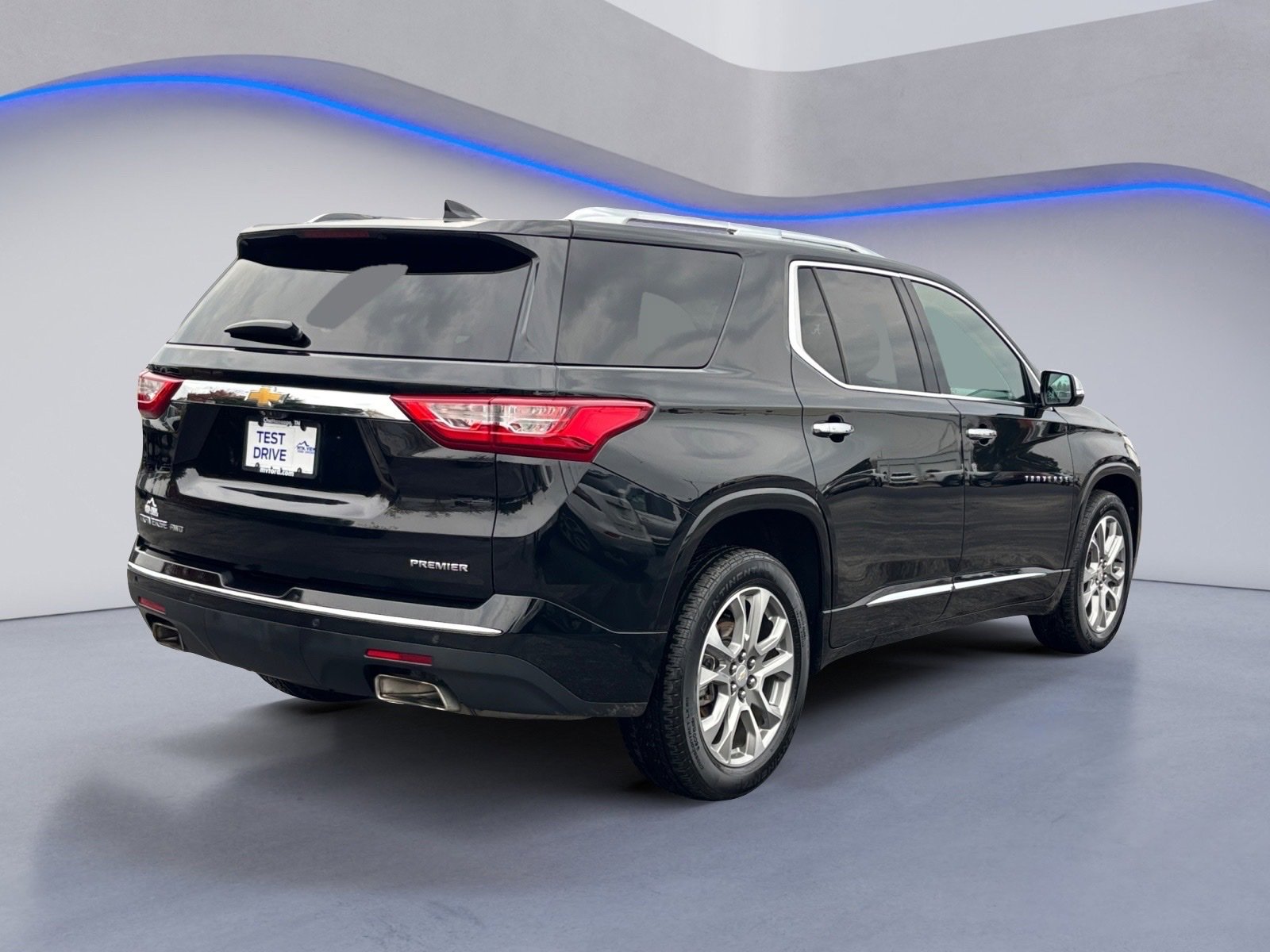 Used 2020 Chevrolet Traverse Premier w/ LPO, Floor Liner Package image 10