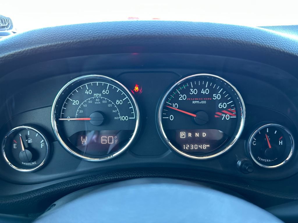 Used 2016 Jeep Wrangler Unlimited Rubicon AWD/4WD image 18