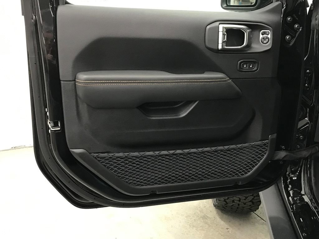 New 2025 Jeep Wrangler Unlimited Rubicon 392 image 10